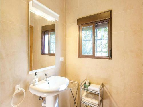 Three-bedroom Holiday Home In Ronda