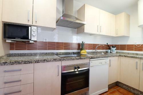 Summerland Apartments Rota