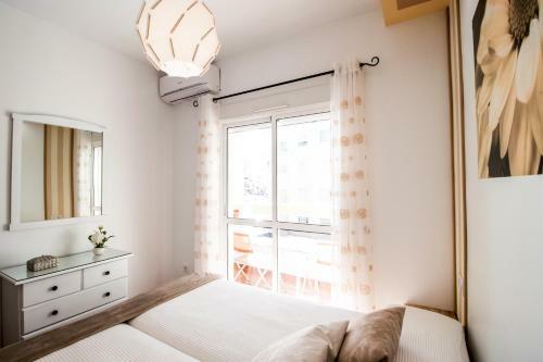 Summerland Apartments Rota