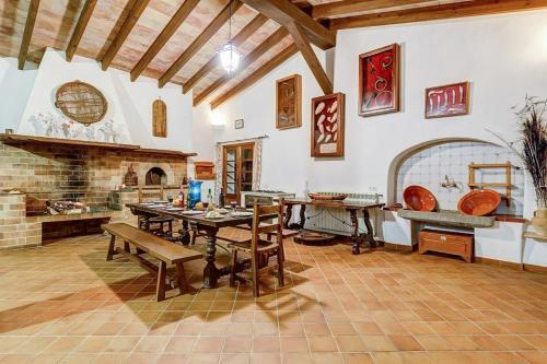 Sa Pobla Villa Sleeps 12 Pool Air Con Wifi