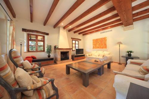 Sa Pobla Villa Sleeps 8 Pool Air Con Wifi