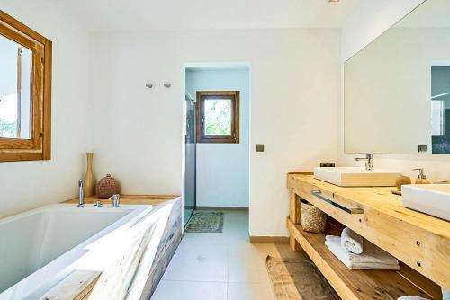 San Jose Villa Sleeps 12 Pool Air Con Wifi