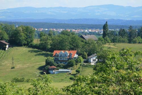 Hostal Landhaus Eder