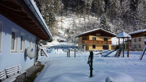 Vronis Landhaus Apartments