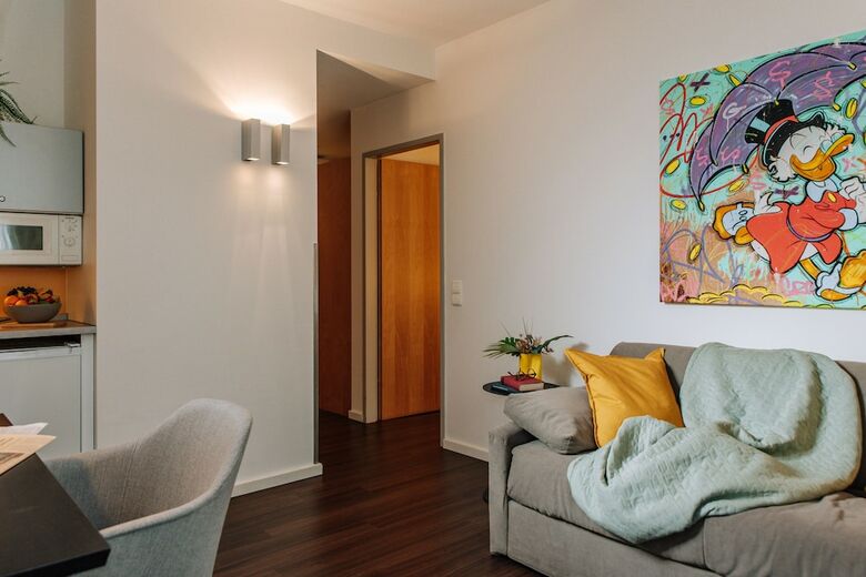 Airport Boutiquehotel Hein