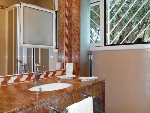 Four-bedroom Holiday Home In Tossa De Mar