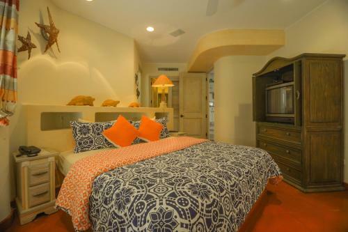 Spacious With Convenient Cabo Location, Villa Ballena
