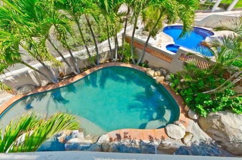 Spacious With Convenient Cabo Location, Villa Ballena