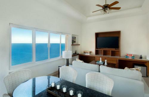 Panoramic Ocean Views At Hillside Casa Mirador