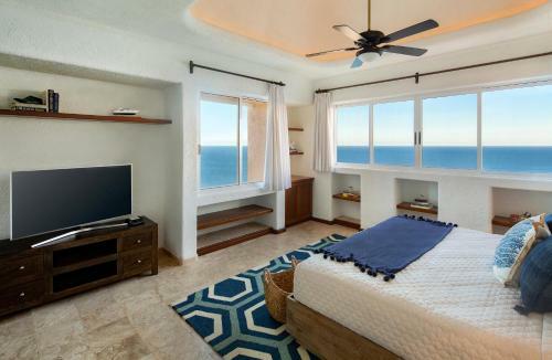 Panoramic Ocean Views At Hillside Casa Mirador