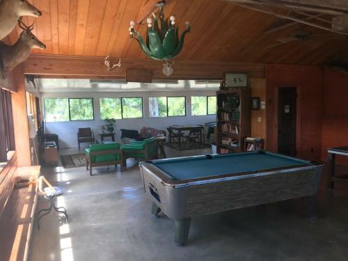 Hotel Twin Elm Guest Ranch And 2e Rv Resort