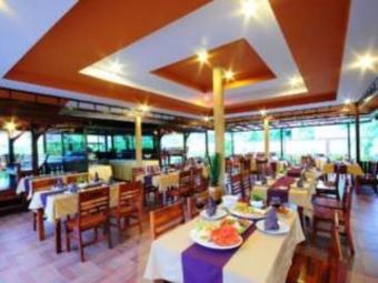 Hotel Maleedee Bay Resort