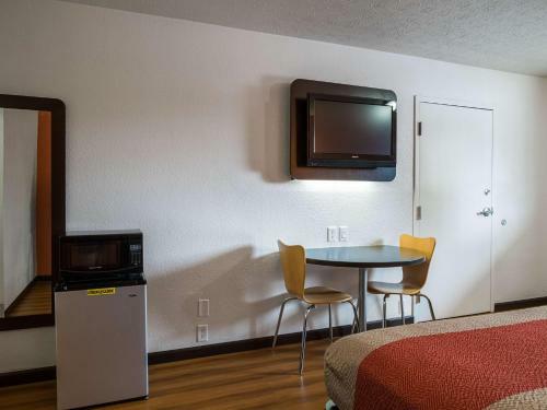 Hotel Motel 6 Columbus Osu