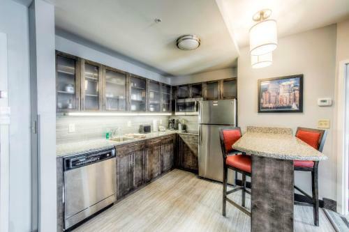 Hotel Staybridge Suites - University Area Osu