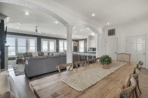 Scenic Highway 98 Home 3464