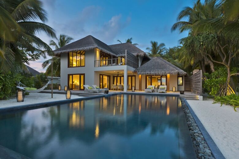 Hotel Dusit Thani Maldives