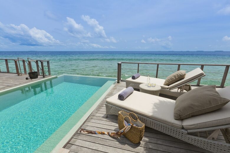 Hotel Dusit Thani Maldives