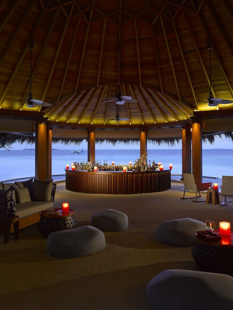 Hotel Dusit Thani Maldives