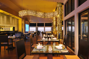 Hotel Angsana Resort & Spa Maldives Velavaru