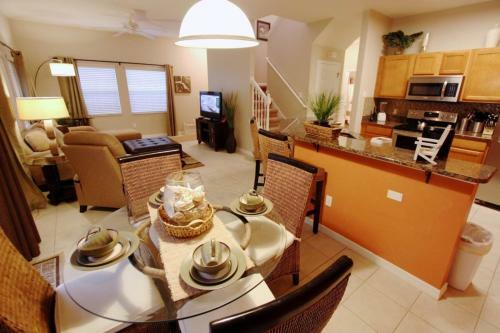 4 Bed 3 Bath Town Home In Encantada Resort