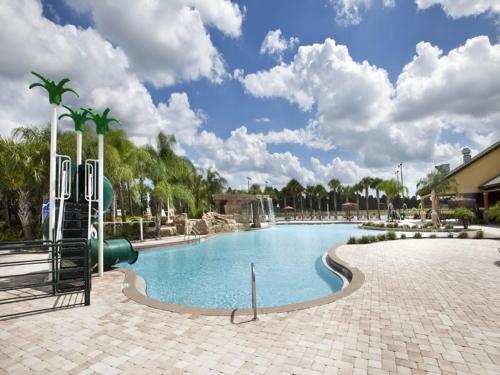 Villa Majesty Palm Townhome 8932