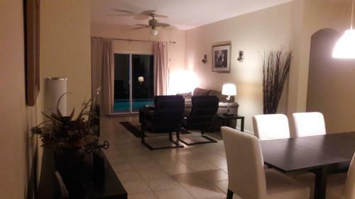 8164 Fan Palm Resort