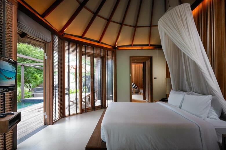 Hotel Haadtien Beach Resort