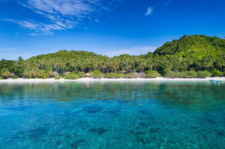 Hotel Haadtien Beach Resort