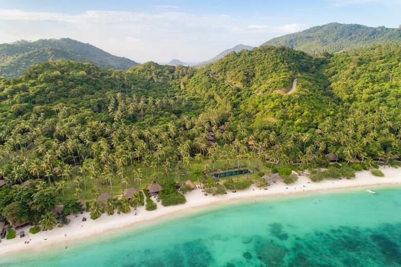 Hotel Haadtien Beach Resort