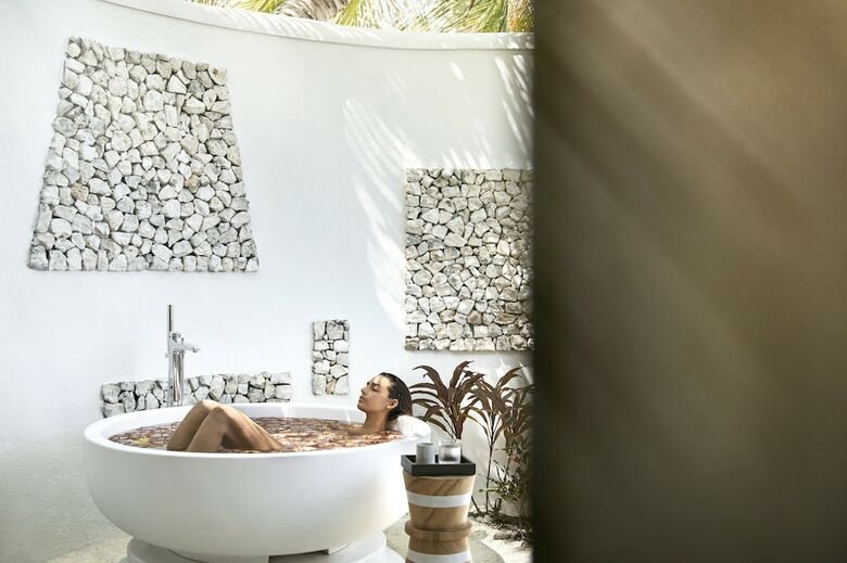 Hotel Cocoa Island By Como