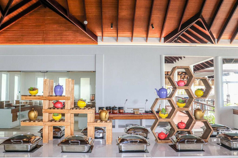 Hotel Cinnamon Hakuraa Huraa Maldives