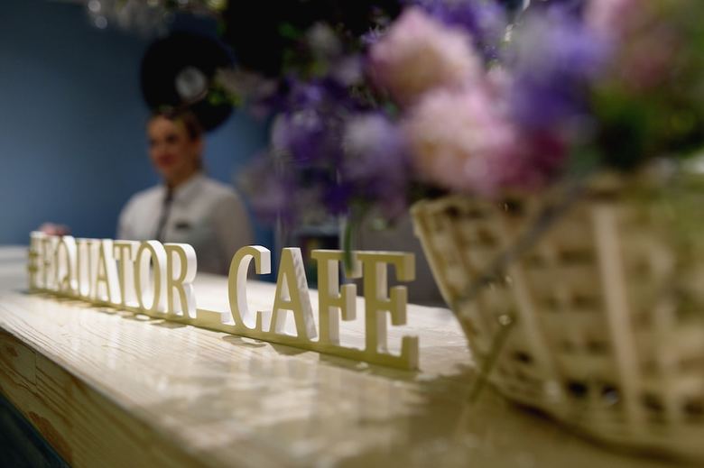 Hotel Equator