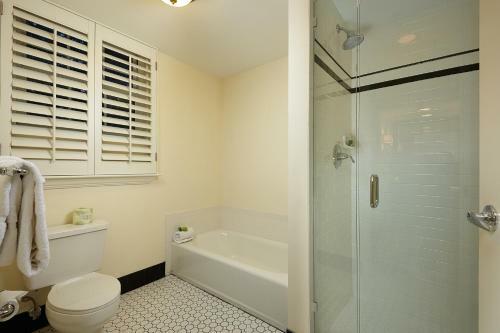 Hotel Inn At Pelican Bay