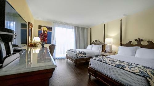 Hotel Inn At Pelican Bay