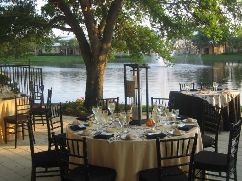 Hotel Inn At Pelican Bay
