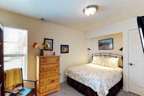 Rim Village Q4
