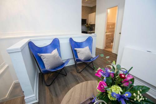 Apartamentos 5 Br - Sleeps 8! Steps From Bourbon Street!