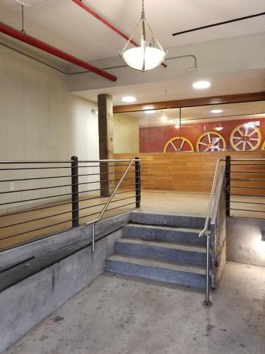 Apartamento Two-bedroom, Two-bath Industrial Apt In Nola C.b.d.