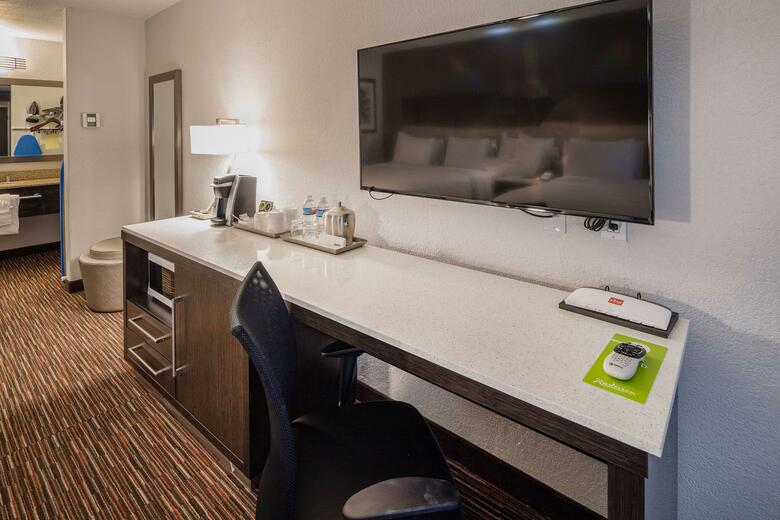 Radisson Hotel Oakland Airport