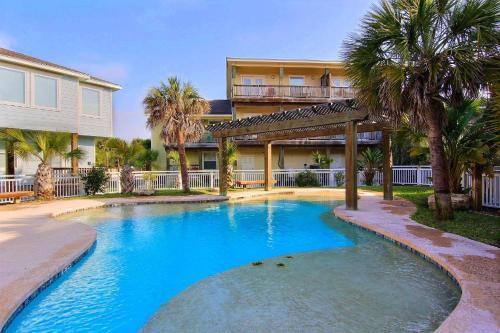 Beachy Keen Townhouse