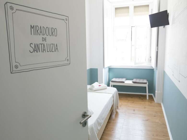 Hostal Lisbon Check-in Guesthouse