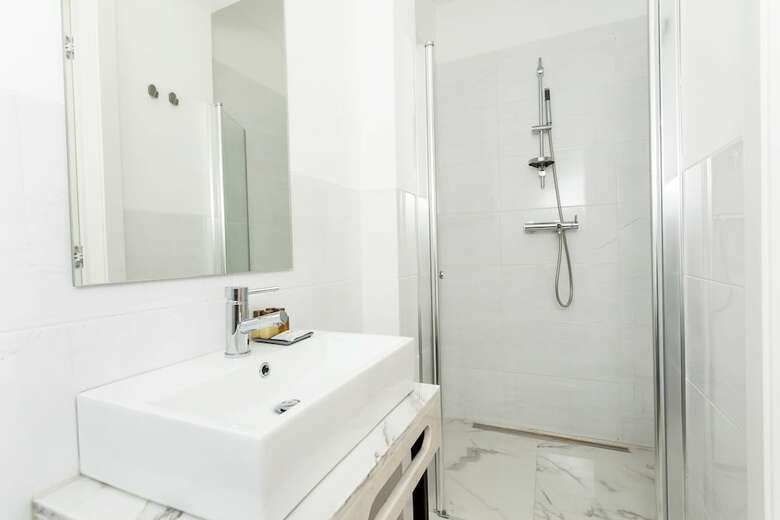 Hostal Lisbon Check-in Guesthouse