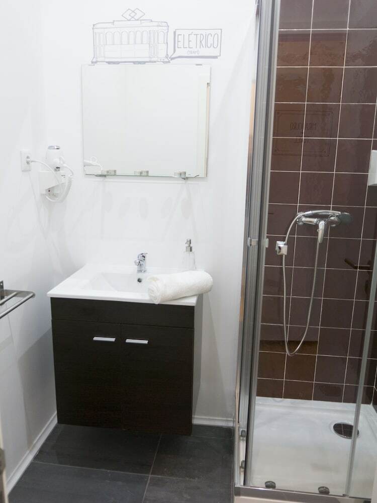 Hostal Lisbon Check-in Guesthouse