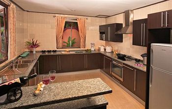 Hotel Paradise Island Estate