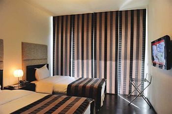 Hotel Orient Queen Homes
