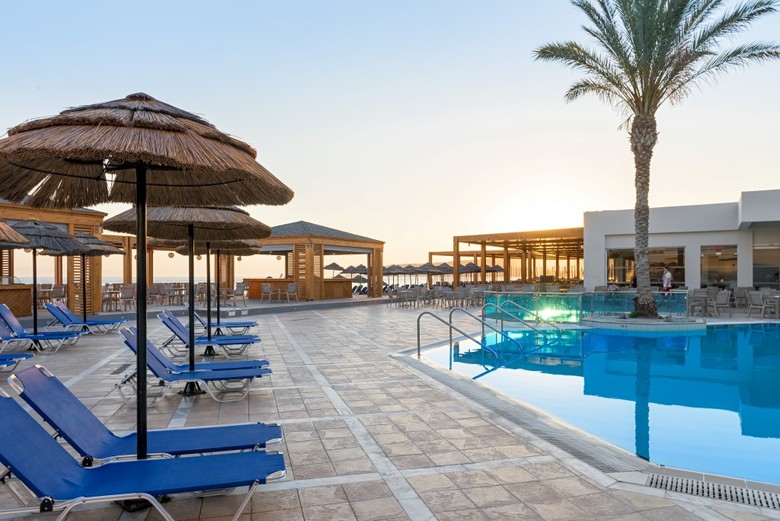 Hotel Avra Beach