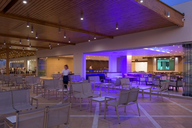 Hotel Avra Beach