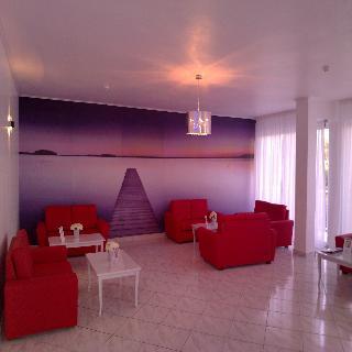 Filoxenia Aparthotel