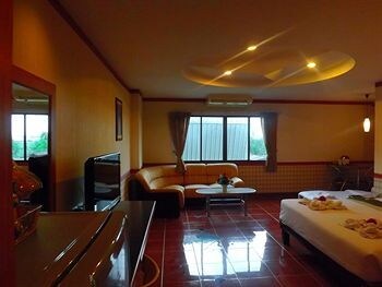 Hotel Tara Garden