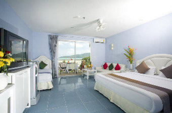 Chalong Beach Hotel & Spa